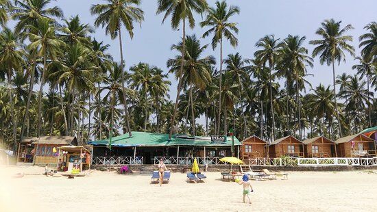 Dylan Bar and Restaurant